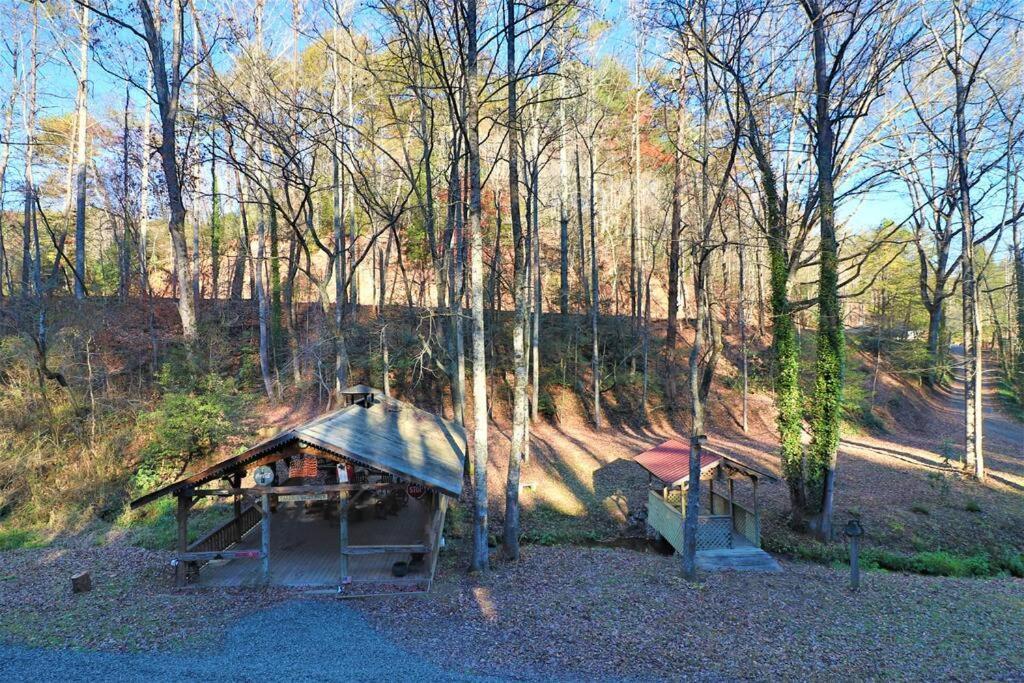 Cute Cabin Creek & Firepit #12 เฮเลน ภายนอก รูปภาพ
